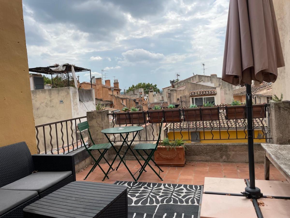 Une Terrasse Sur Les Toits Aix-en-Provence Esterno foto